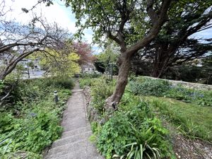 Photo 23- click for photo gallery